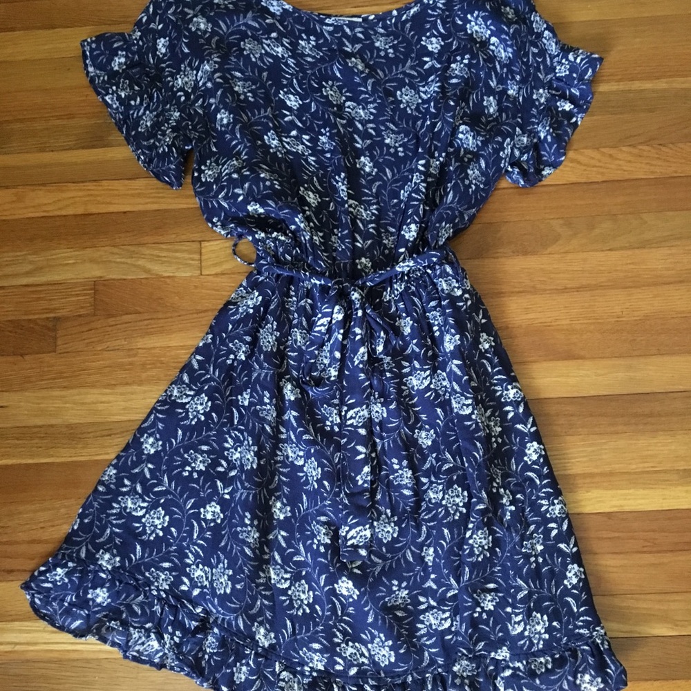 Floral Ruffled Casual Dress in Navy